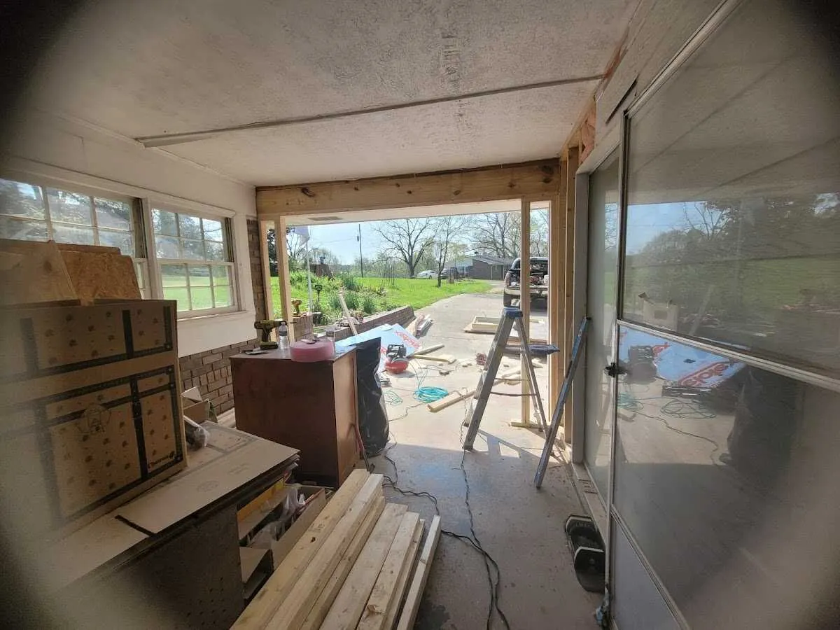 Air movers and dehumidifier for Water Mitigation Services in Rolling Hills Estates